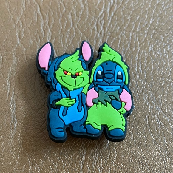 The Grinch & Stitch Croc Charm - Picture 3 of 3